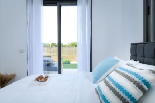 Stylish Coastal Oasis