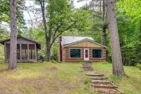 Private Dock and Screened Porch Echo Lake Cabin - parking