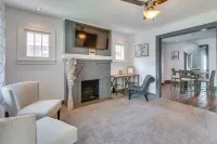 Charming Springfield Home 2 Mi to Downtown Hotels in Springfield