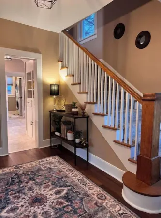 Charming 3-bedroom house in the heart of town right off I-70