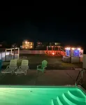 Carolina Hooked:Oceanside home w/pool, hot tub, tiki bar, fire pit & more! - Pools