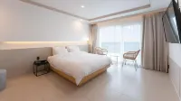 H Avenue Geoje - Condos