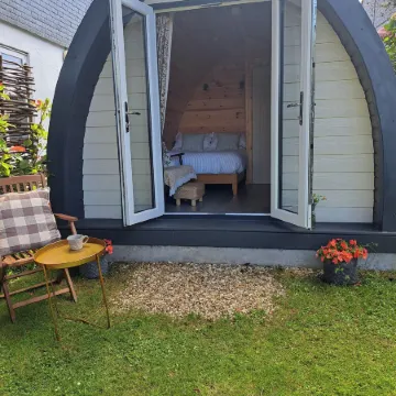 Beautiful and Cosy Pod Saintives