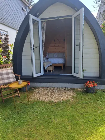 Beautiful and Cosy Pod Saintives