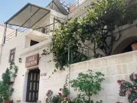 Avlu Cave House Hotels near Sakli Church