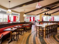 Ibis Bordeaux Lac Hotels in Parempuyre