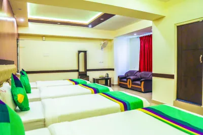 Treebo Naaz Royal Hotels near Thanjavur Royal Palace and Art Gallery