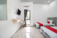 RedDoorz near Tugu Coklat Pesawaran Lampung Hotel di Brantiraya