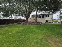 Modern Home with Game Room, Private Yard, Panoramic Views, 5B Sleeps 8+