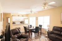 Charming 1-bedroom villa in Sunset Beach with Kitchen, AC, WiFi 3713