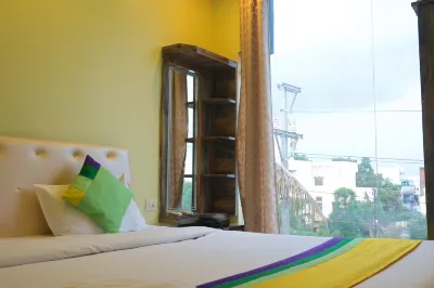 Green Valley Palace Hotels near Shri M.W. Siddique Memorial Park, Rajat Nagar