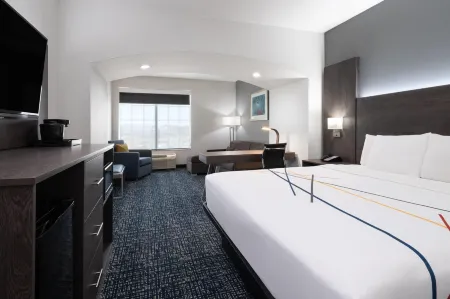 La Quinta Inn & Suites by Wyndham Muskogee Отели рядом с достопримечательностью «Парк Сполдинг»