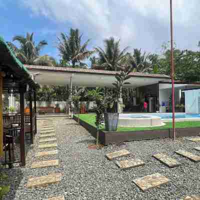 Serene Farmhouse Retreat in Alfonso, Cavite - Perfect for Family Getaways Hotel Exterior