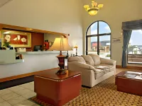 Super 8 by Wyndham Baton Rouge/I-12