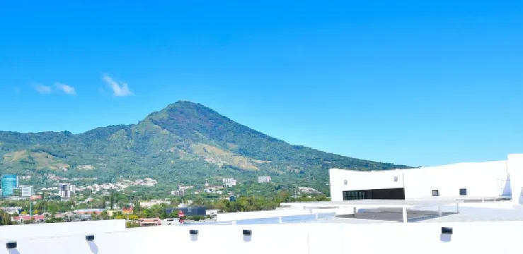 Scenic San Salvador Downtown Views