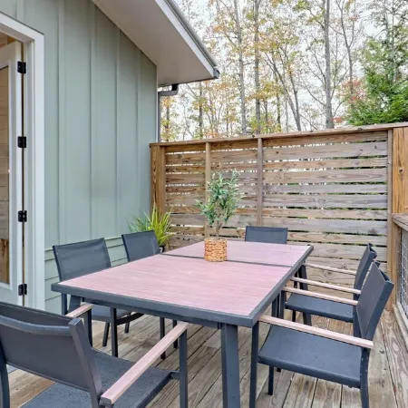 Luxury Bungalow with Mountain Views From Every Room 5 Minutes From Downtown