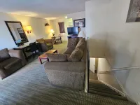 Merrimac Inn & Suites Hotels in Roberts