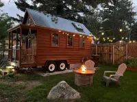 The Gypsy Getaway a Tiny House Retreat Hotels in Nederland