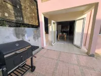 House Sleeps6-BBQ-Balcony-ScenicMountainView Hotels in Western Area Urban