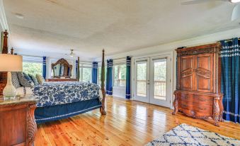 Badin Lake Cabin w/ Dock & 2-Story Boat Slip!