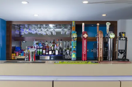 Holiday Inn Express Exeter East Отели рядом с достопримечательностью «Университет Эксетера»