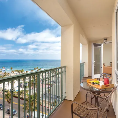 Club Wyndham Oceanside Pier Resort
