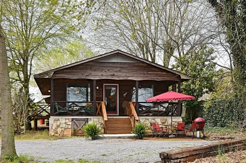 "The Cabin" at North Alabama Sailing Marina - Sail, Fish, Ski or Just Relax!