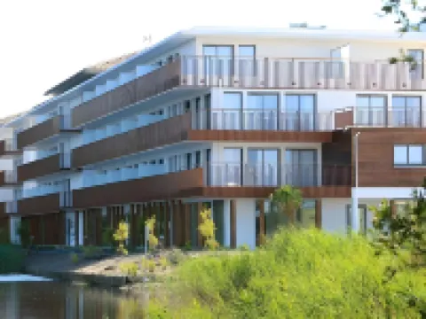 拉特斯特全套房酒店-阿卡雄灣