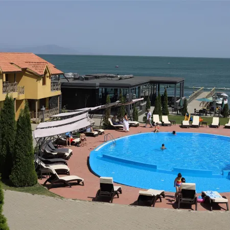 Best Western Bohemian Resort