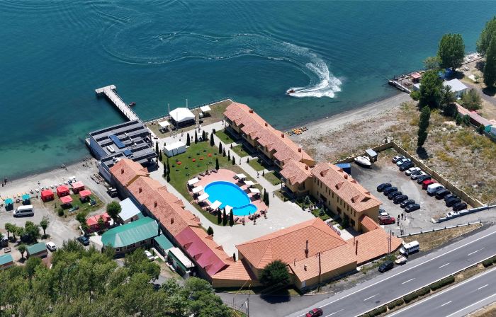 Best Western Bohemian Resort