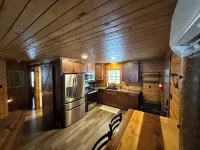 Mountain-Top Cabin: A Secluded Escape in the Heart of the Laurel Highlands