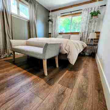 Meet Bev, a charming 2-bedroom, pet-friendly home in Rochester Rooms