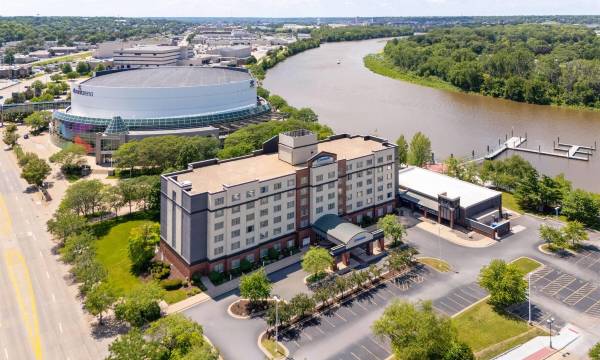 Wyndham Moline on John Deere Commons