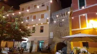 In the heart of the city, near the sea, the Port and the Railway Station...