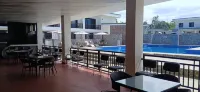 McRoyal Hotel - Pools