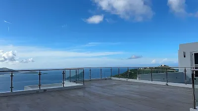 Zafira Luxe Ocean View Villa, Gourmet Kitchen, Pool & BBQ Hotels in 