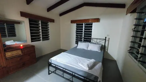 Holiday home Coralcoast, Olosara close to town, beaches, tourist strips! Hotels in Olosara