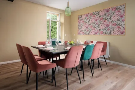 Northumberland.  Hot Tub Haven for 10 in 5 en-suite bedrooms