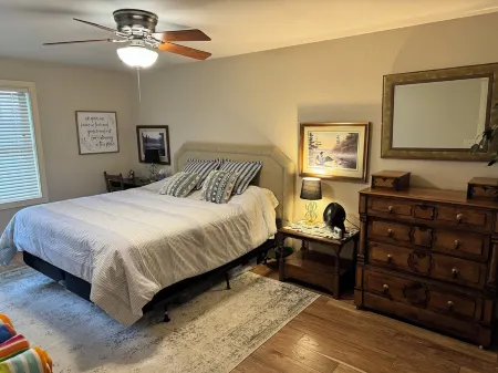 Birchwood Retreat on Tagalong Golf Course with pool and hot tub