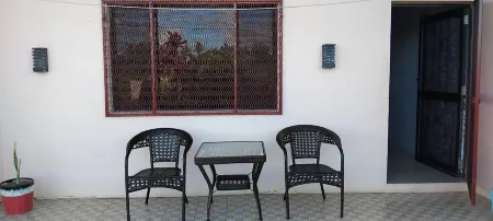 HASMATULLAH HOLIDAY APARTMENT 2-bedroom with WiFi & AC in delightful Sigatoka