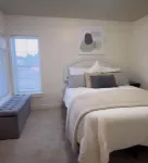 5 bedroom house in welcoming Hagerman close to the bike path and the river. Hotel a Gooding County