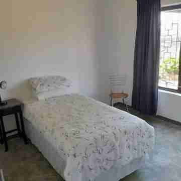 Spacious 3-Bedroom Apartment Rooms