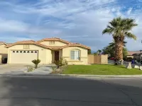 Walking distance to Stagecoach and Coachella Valley Music Festival.