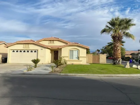 Walking distance to Stagecoach and Coachella Valley Music Festival.