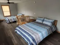 Cedar Grove Rental A-frame Hotels in Johnson County