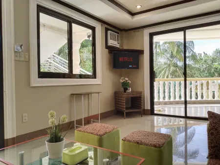 UNIT 2 -(6 Pax)Fully Furnished