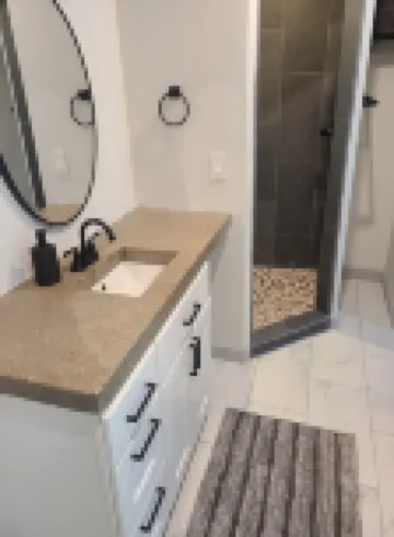 Stay just 5 minutes from downtown in this spacious 1-bedroom retreat.