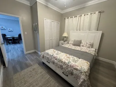 Nassau Getaway: Beach & More! Hotels in Chippingham