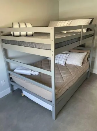 Lakefront Home - Private Beach - Hot Tub