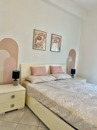 Casa Alice Apartment sleeps 4 in the center of Nizza Monferrato